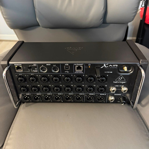 Behringer air xr18 - air,